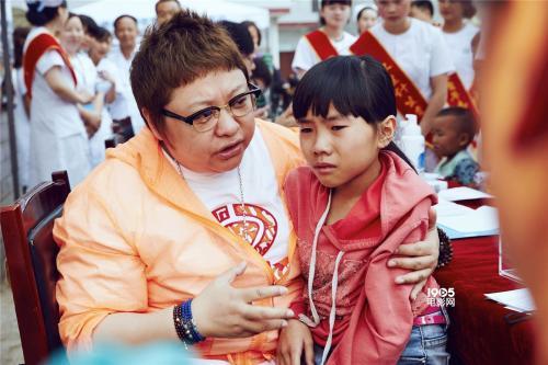 韩红娱乐圈爆料内幕,韩红曝惊人内幕,揭开明星背后的真相 第1张 韩红娱乐圈爆料内幕,韩红曝惊人内幕,揭开明星背后的真相 第1张